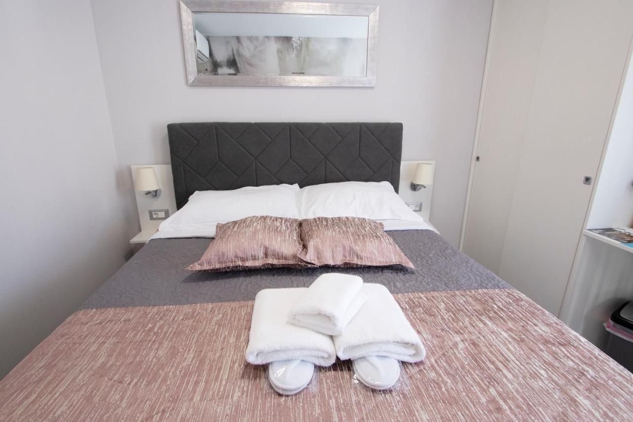 Calm Apartment & Room ザダル エクステリア 写真