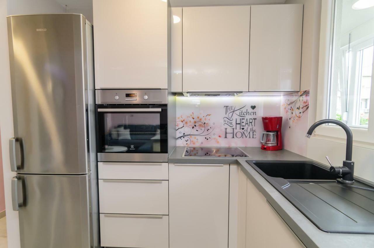 Calm Apartment & Room ザダル エクステリア 写真